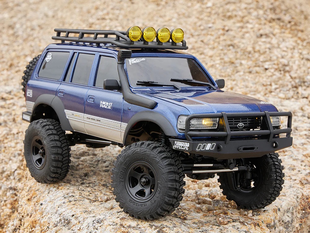 FMS 1-18 FCX18 Toyota Land Cruiser LC80 RTR Outdoors-2 BLUE.jpg